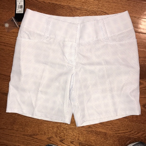 ADIDAS CLIMA LITE WOMENS GOLF SHORTS - Picture 1 of 6